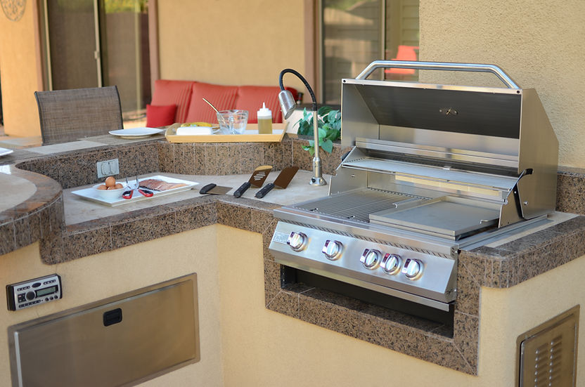 KoKoMo 4 Burner Grill - 32 Inch Stainless Steel Built-In/Freestanding - KO-BAK4BG-NG + KO-BAK4BG-C