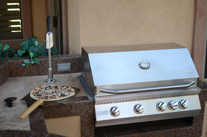 KoKoMo 4 Burner Grill - 32 Inch Stainless Steel Built-In/Freestanding - KO-BAK4BG-NG + KO-BAK4BG-C
