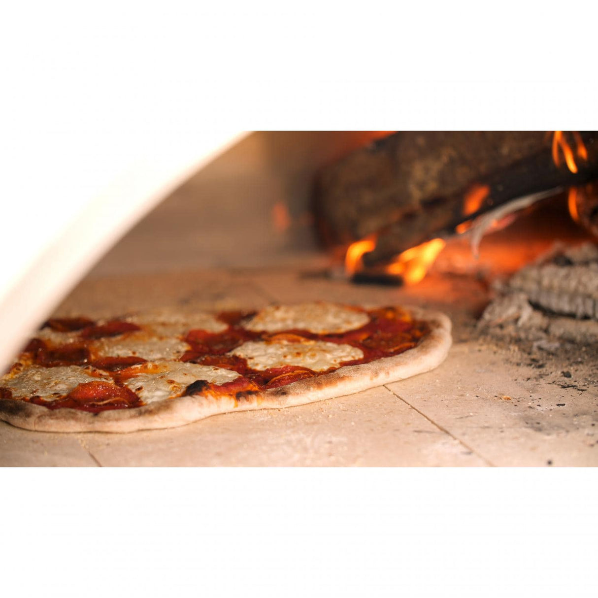 Forno Venetzia Bellagio 200 Wood-Burning Pizza Pizza Oven - Cooking Pizza - FlameOutdoors
