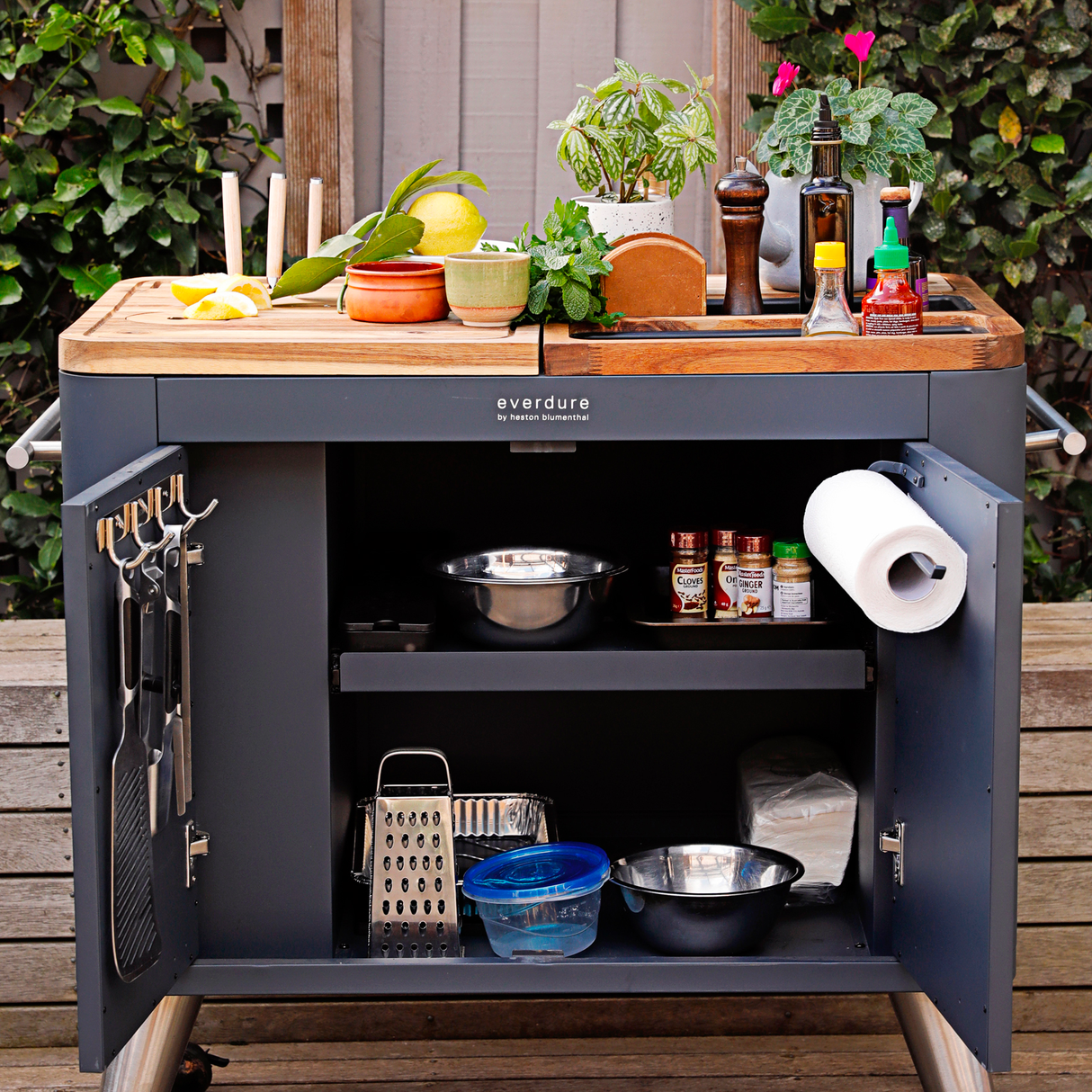 Mobile Preparation Kitchen - Black - HBPKB - Everdure By Heston HBPKB