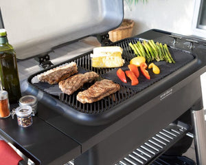 Everdure by Heston Blumenthal FURNACE 3-Burner Propane Portable Grill E3G3B